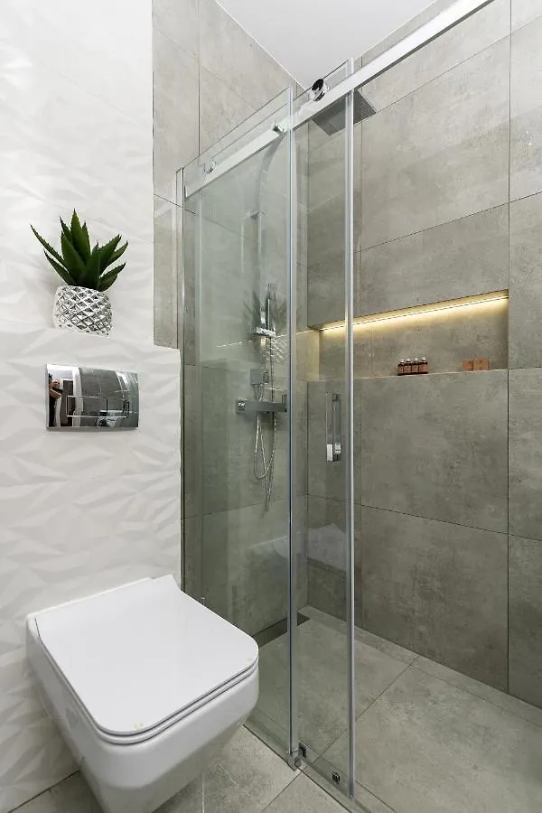 Crystal Luxury Apartments Rakowicka 20H クラクフ ポーランド